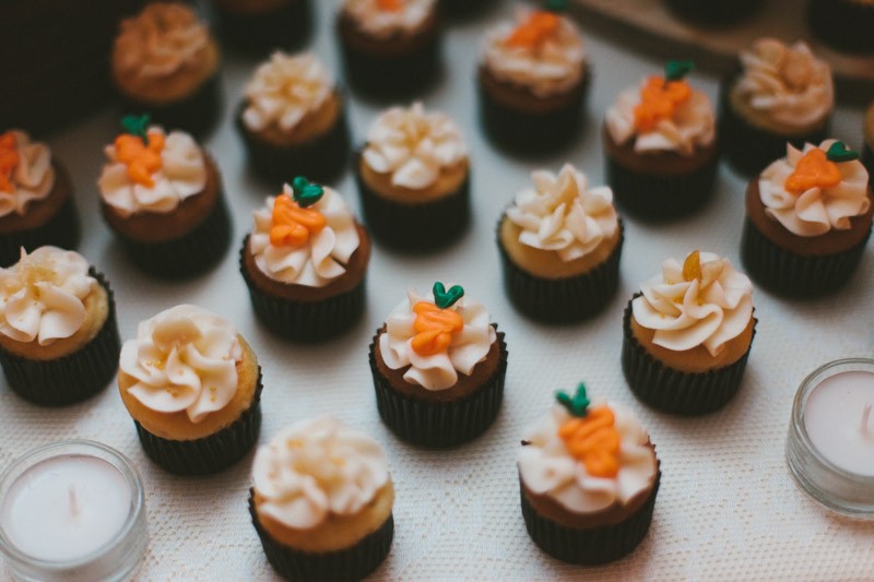 mini carrot cupcakes