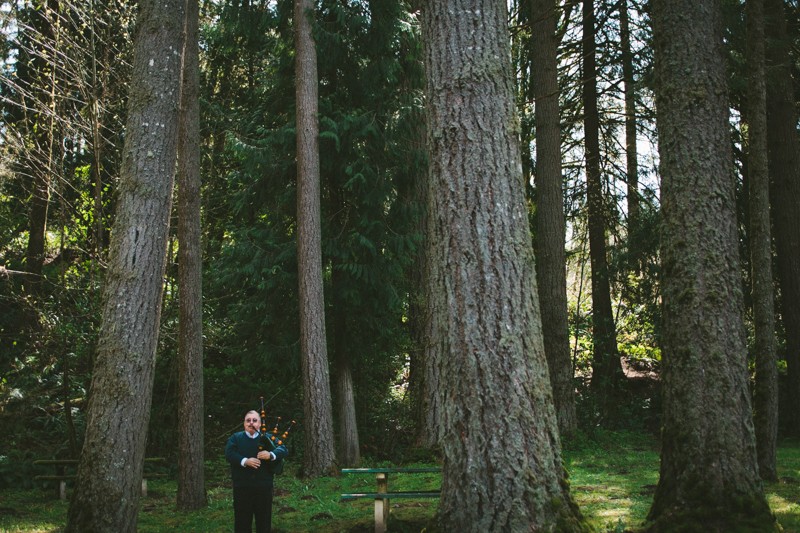 bagpiper at outdoor wedding