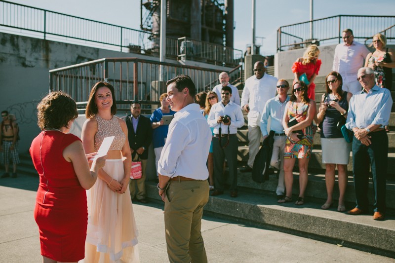 Small, non-traditional outdoor wedding at Gas Works Park in Seattle, WA. 