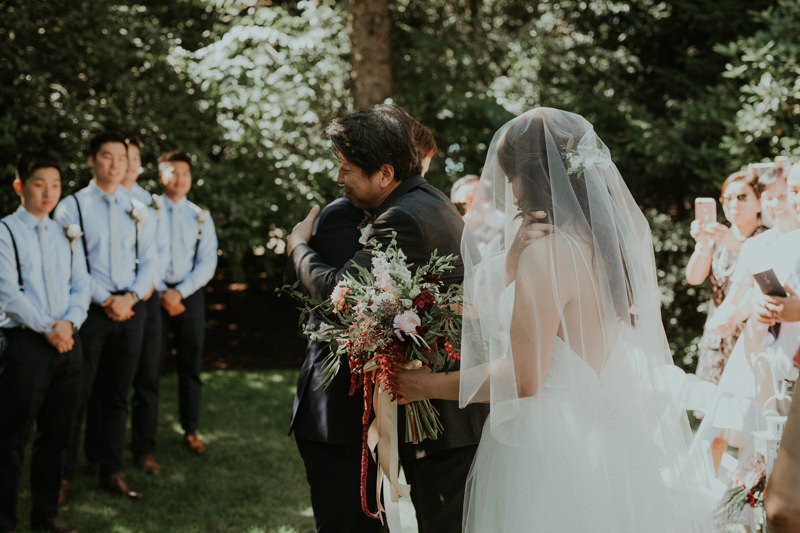 PNW summer wedding ceremony at Robinswood House in Bellevue, WA. 