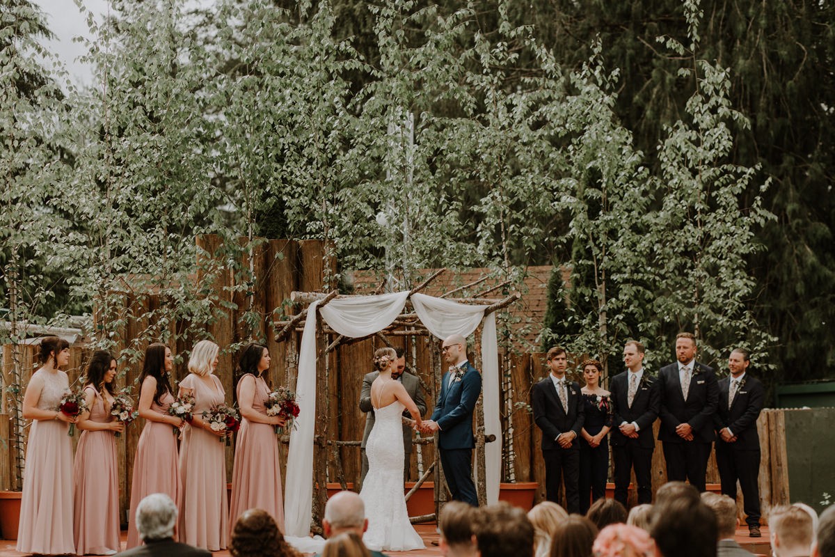 Navy and blush garden wedding | Seattle wedding photographer Meghann Prouse | www.photomegs.com