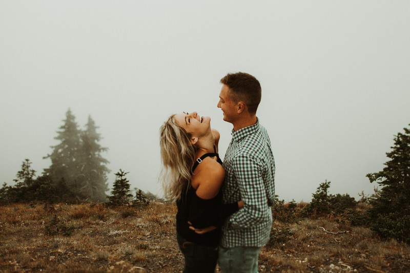 Washington state engagement photos in the mountains | Seattle el