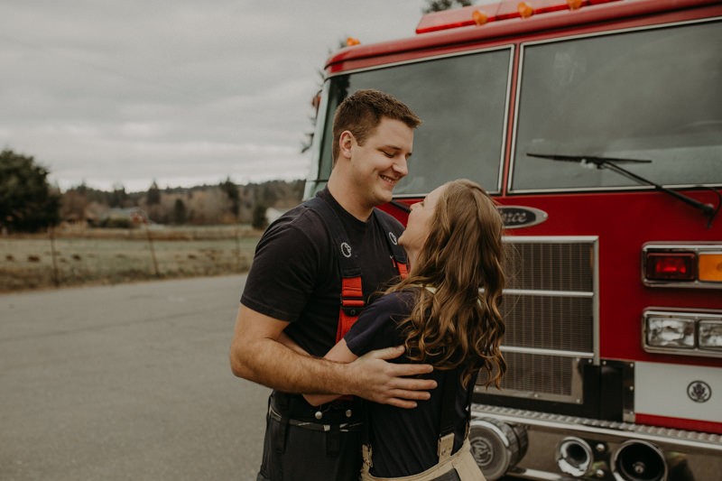 Firefighter engagement photos | Bremerton elopement + wedding photographer Meghann Prouse | www.photomegs.com