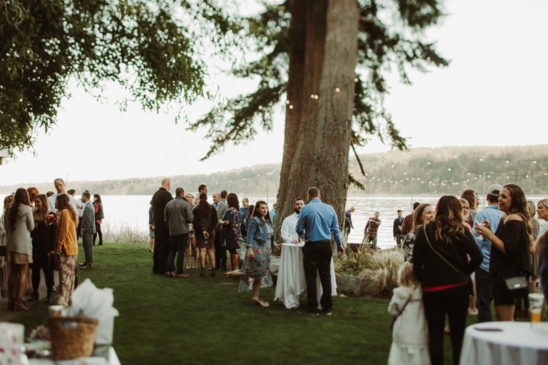 The Edgewater House wedding reception at sunset | PNW wedding + elopement photographer Meghann Prouse | www.photomegs.com