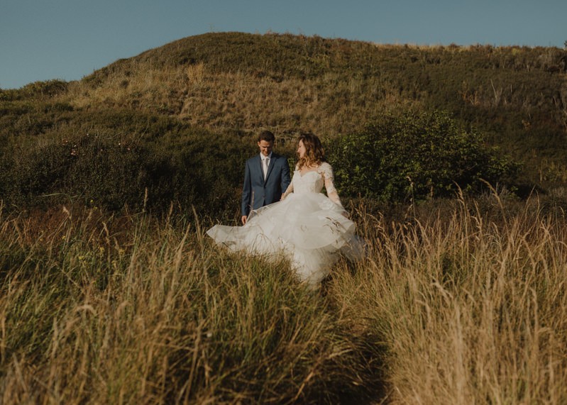Destination wedding elopement | Whidbey Island photographer Meghann Prouse | www.photomegs.com
