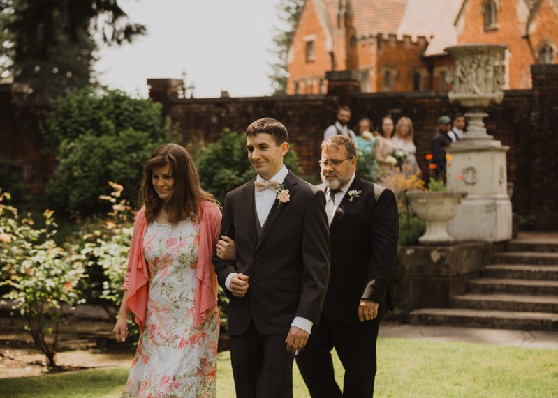 English manor secret garden wedding | Seattle photographer Meghann Prouse | www.photomegs.com
