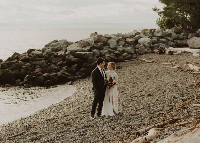 Non-traditional wedding inspiration | PNW elopement photographer Meghann Prouse | www.photomegs.com