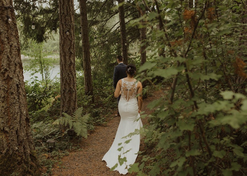 First look moments | Northwest Trek wedding day | Tacoma wedding photographer
