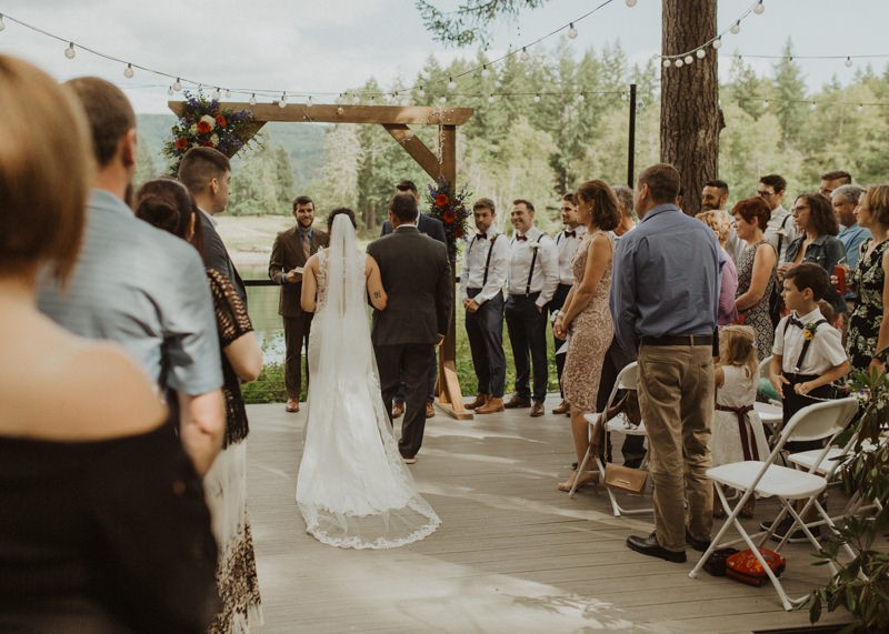Ceremony for a Northwest Trek wedding day | Seattle wedding photographer
