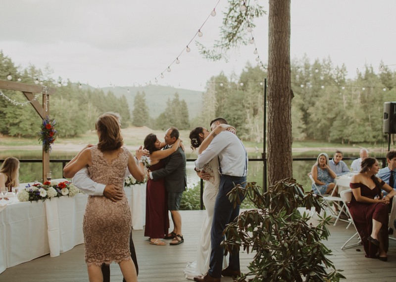 First dance with parents at Northwest Trek wedding day | Seattle wedding photographer