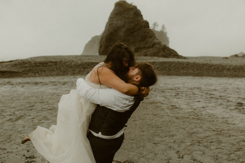 Destination elopement in Forks, Washington, on the PNW coast. 