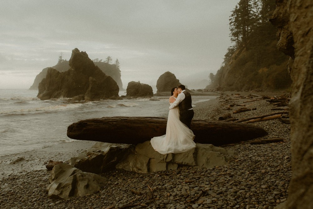Olympic National Park adventure engagement and elopement photographer. 
