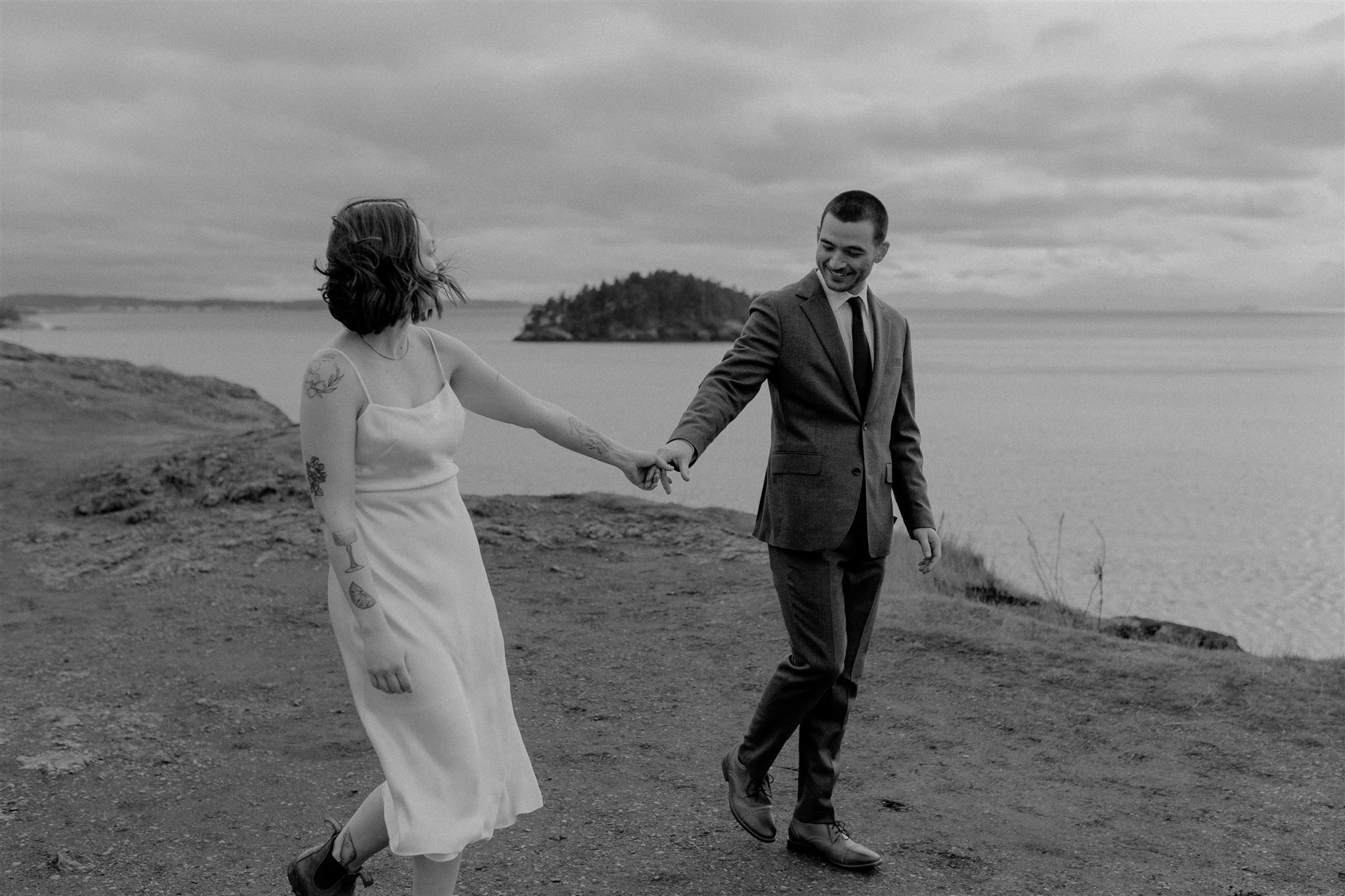 Deception Pass elopement on a winter afternoon. 