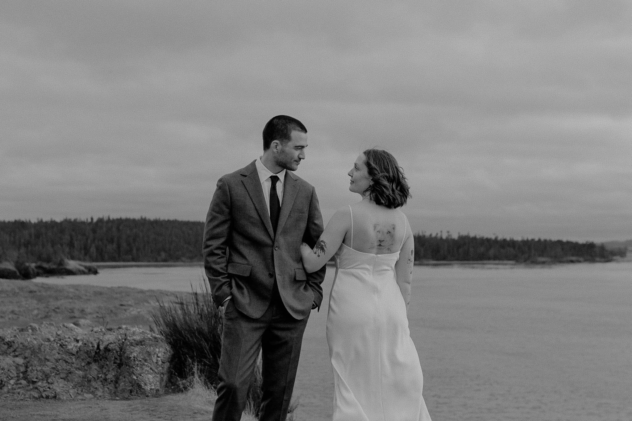 A lowkey Deception Pass and Rosario Head elopement wedding in Washington State. 